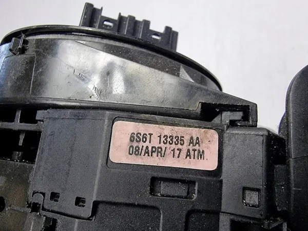 Gecombineerde schakelaar 6S6T13335AA Ford Fiesta MK6 image 6