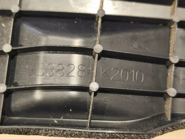 Protector de guardabarros Toyota Yaris Cross OEM 53828-K2010 image 4