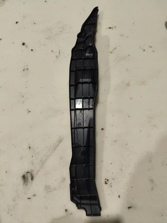 Protector de guardabarros Toyota Yaris Cross OEM 53828-K2010 image 6