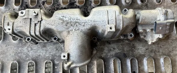 Coletor de admissão usado OEM 03L129711E para 2.0 TDI image 2