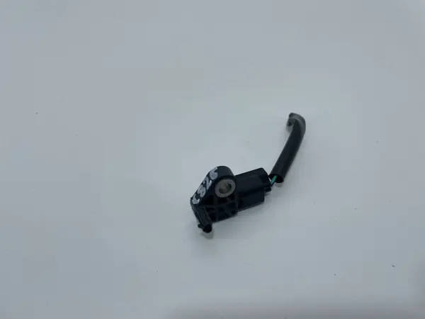 Mazda CX-5 Krockdetektor OEM K123-57K1X 2017- image 2