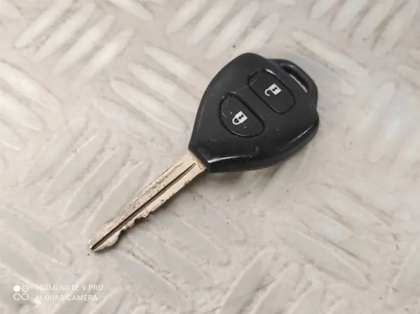 Toyota sleutel OEM TWS45604 voor RAV4, Yaris, Avensis, Corolla image 3