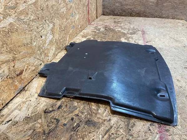 Motorunderlägg Mercedes C-Klass W202 93-01 image 3