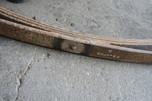 Mola de Lâminas Traseira Isuzu Trooper OEM TROOPER RESOR 2 image 3