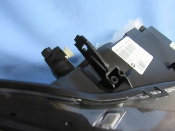 Farol direito BMW F25 X3 Pré-Lift Bi-Xenon image 7