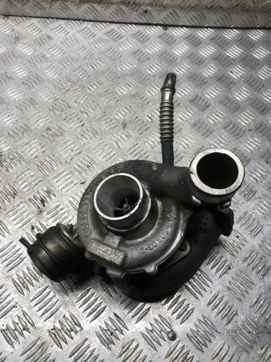 Turbo usado OEM 059145701F para Audi A6 2.5L Diésel image 2