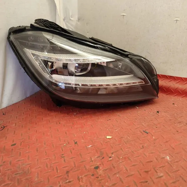 Rechter koplamp Mercedes W218 CLS ILS Full LED image 2