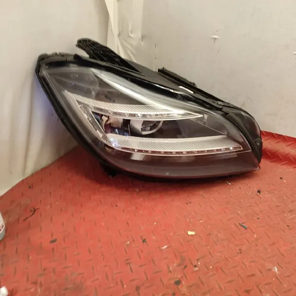 Rechter koplamp Mercedes W218 CLS ILS Full LED image 3