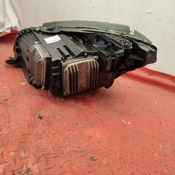 Rechter koplamp Mercedes W218 CLS ILS Full LED image 8