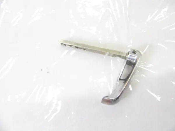 Inserção de cilindro de fechadura BMW OEM - Peça usada image 7