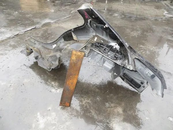 Mercedes W205 Garde-boue arrière droit OEM c/1106 image 3