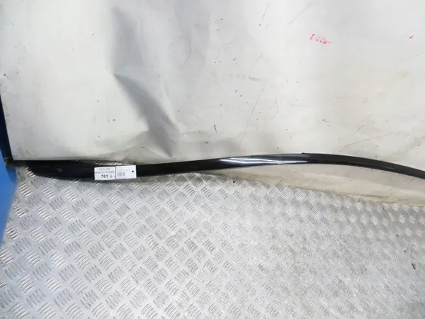 Mercedes CLA X117 Dachreling links OEM 116/157 image 3