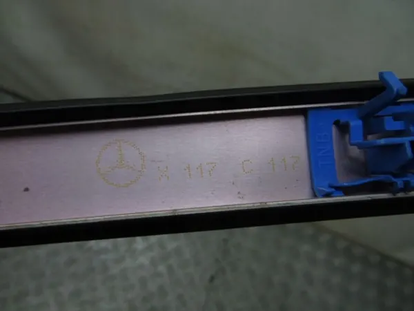 Mercedes CLA X117 Dachreling links OEM 116/157 image 7