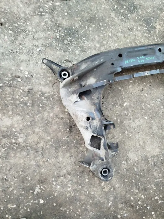 Supporto motore Audi A6 C5, Passat B5, A4 B5 image 3