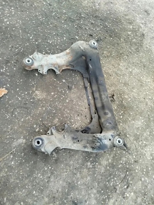 Supporto motore Audi A6 C5, Passat B5, A4 B5 image 9
