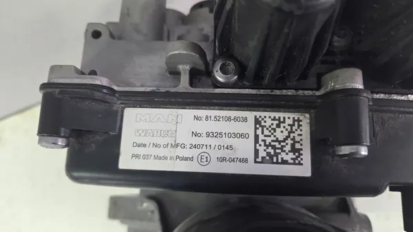 Vanne de dessiccateur d'air MAN TGX TGS TG3 81.52108-6038 image 4