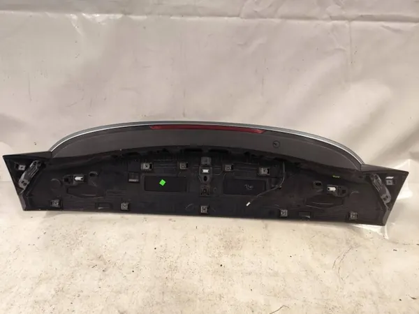 Spoiler Portón Renault Austral OEM 960305193R image 5