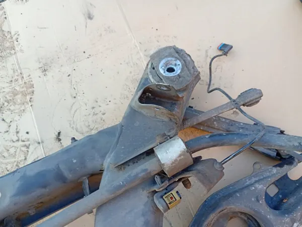Mercedes W212 Hinterer Querlenker OEM SANKI TYŁ WÓZEK image 3