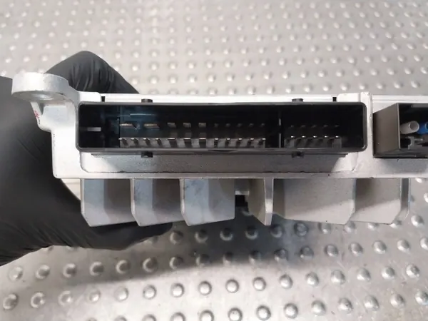 Burmester Verstärkermodul OEM A2229003706 Mercedes image 3