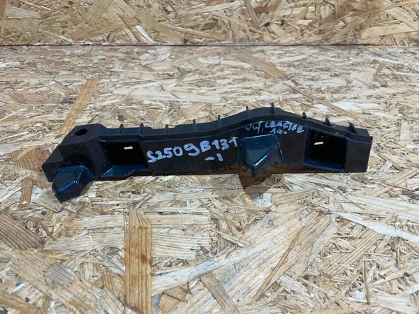 VW Crafter II 2 16- Suporte de Para-choque Dianteiro Direito image 2