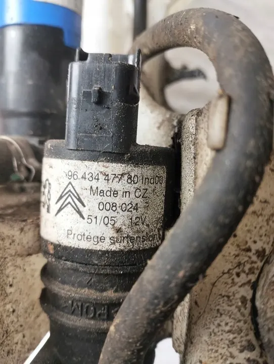 Waswatertank Citroen C6 image 2