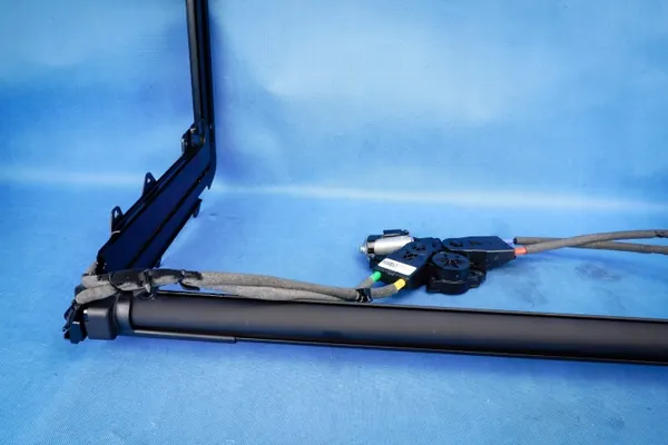 Guide de rouleau coffre BMW X5 G05 OEM 51477483960 image 4