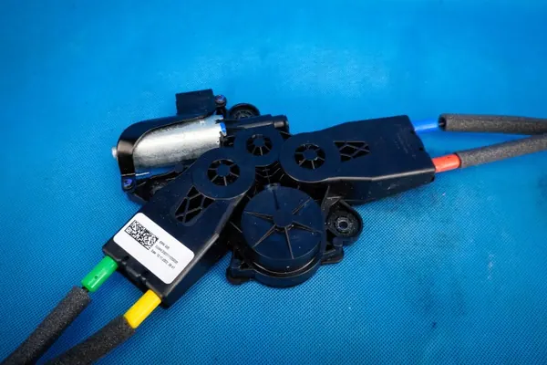 Guide de rouleau coffre BMW X5 G05 OEM 51477483960 image 6