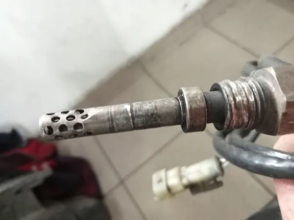 Sensor de Temperatura de Escape Opel Astra H Zafira B Diesel image 2