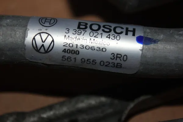 Pyyhkijän Mekanismi VW Passat B7 Etu Oikea OEM 561955023B image 2
