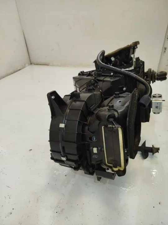 Calefactor OEM 7P1820005C para VW Touareg 7P image 5