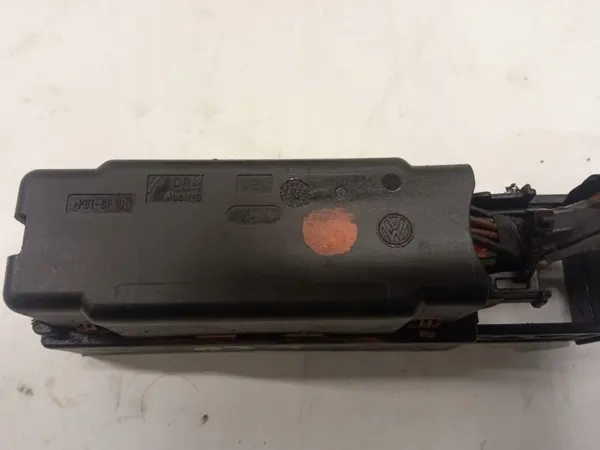 Conector Bomba ABS OEM 1K0614517AS para Skoda Octavia II image 3