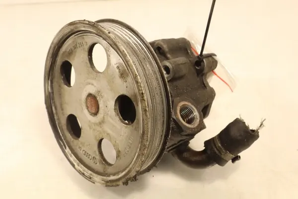 Audi servostyrpump OEM 06B145255 Begagnad image 4