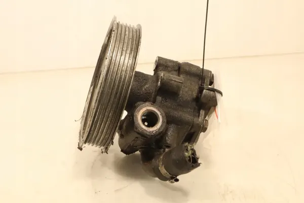 Audi servostyrpump OEM 06B145255 Begagnad image 6