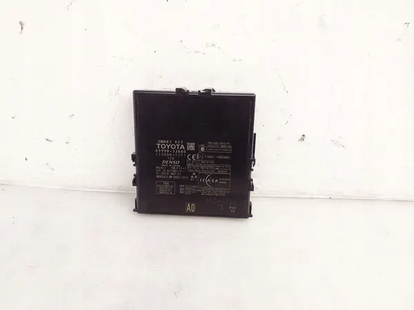 Keyless Module (KESSY) Lexus ES 300h 8999033A00 image 1