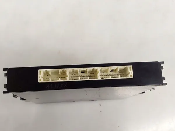 Keyless Module (KESSY) Lexus ES 300h 8999033A00 image 2