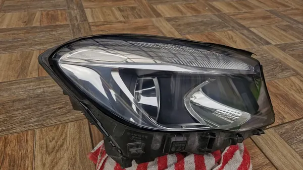 Mercedes-Benz OE A1569061200 Voorlamp Rechts image 2
