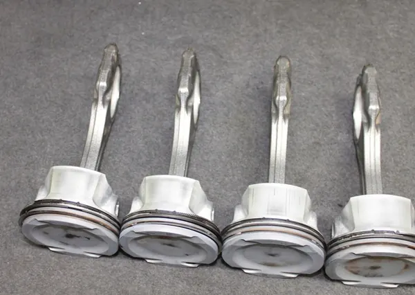 BMW X5M E70 X6M E71 5.0i S63B44A Kolvstänger 7598207 image 9