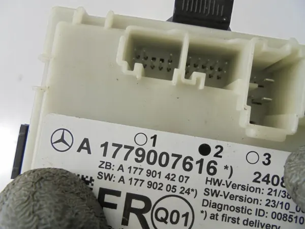 Mercedes-Benz deurmodule OEM A1779007616 - Rechts voor image 3