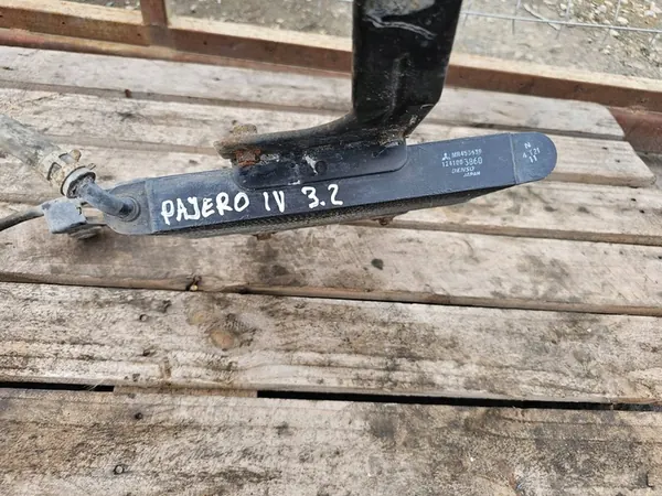 Mitsubishi Pajero 2014 Oil Cooler image 3