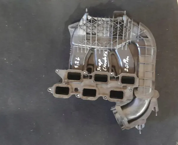 Colector de admisión OEM 05184693AE Jeep Cherokee 3.2L image 2
