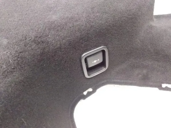 Tapicería maletero derecho OEM 7373582 BMW 5 G30 image 4