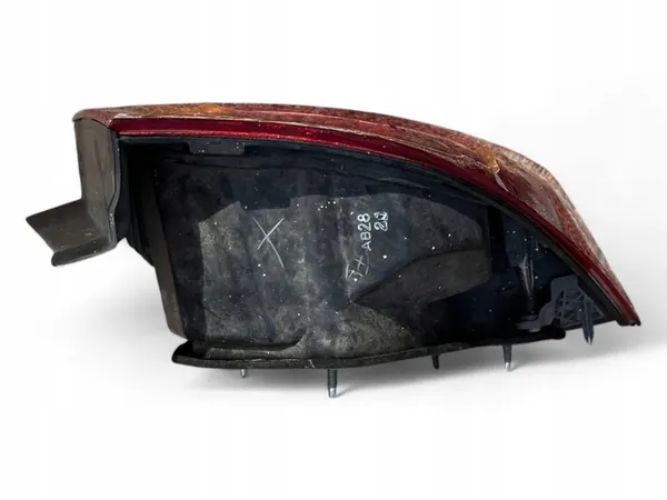 Luz trasera izquierda exterior Honda Civic VIII sedán image 2