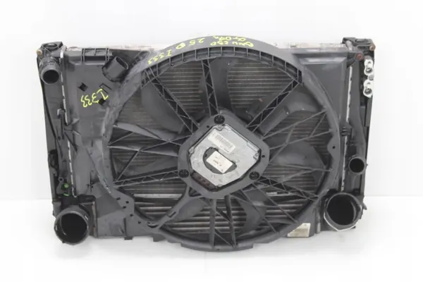 Jäähdytinsarja OEM 360213792 Range Rover L322 01-05 image 3