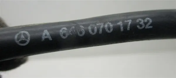 Brandstof retourleiding W211 2.2 CDI image 2