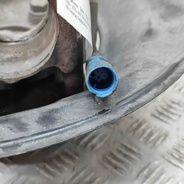 BMW 5 E39 2001 Mozzo ruota anteriore destro image 7