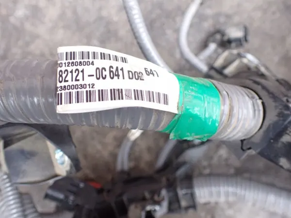 Harness Motor OEM 82121-0C641 para Toyota Tundra 3.4L image 4