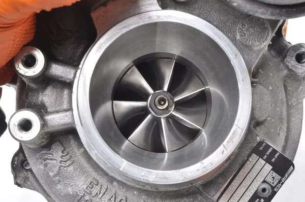 TURBINA A1770900080 para MERCEDES GLC X253 4.0 V8 image 5