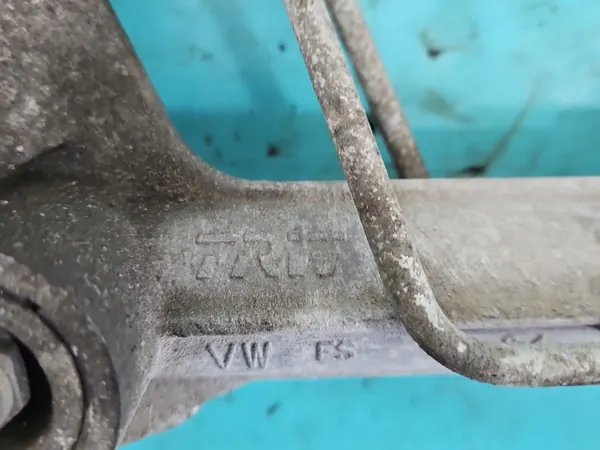 Crémaillère de direction OEM 6R1423055K VW Polo V image 5