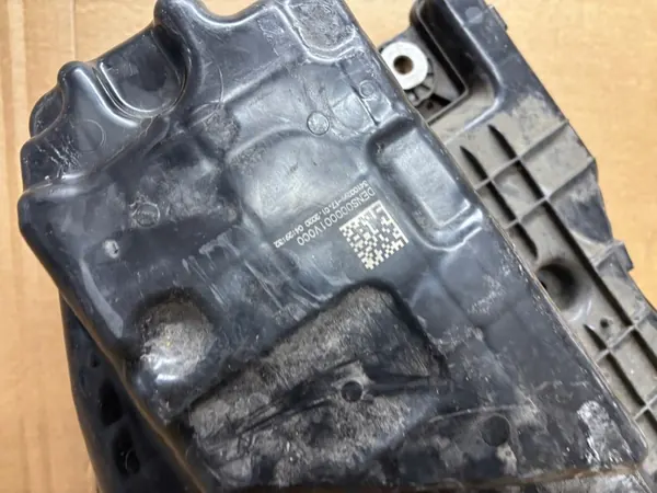 Mercedes C-Klasse W205 AdBlue-tank OEM A2054705702 image 6