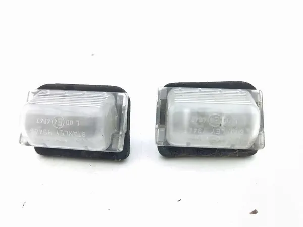 Luz de matrícula Mazda CX-5 II 2018 OEM L004547 image 2